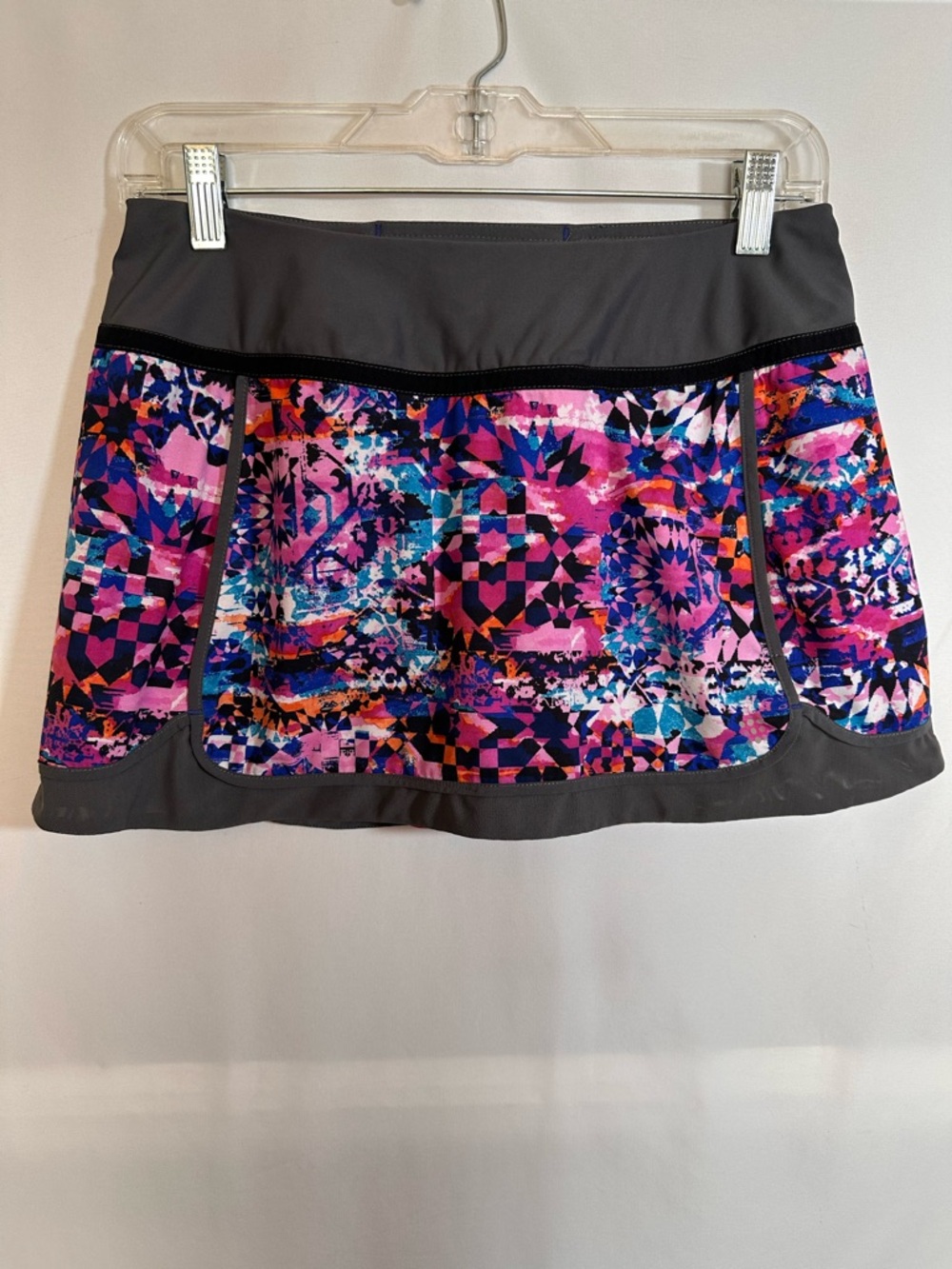 Title Nine Dream Swing Skort Abstract Geometric Print Grey Pink Blue Size S